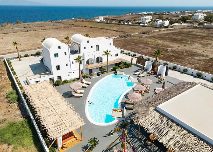 Amethyst Luxury Suites Oia